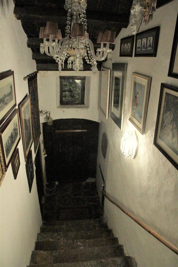 Casa-Abadia De Banaguas Apartment Luaran gambar