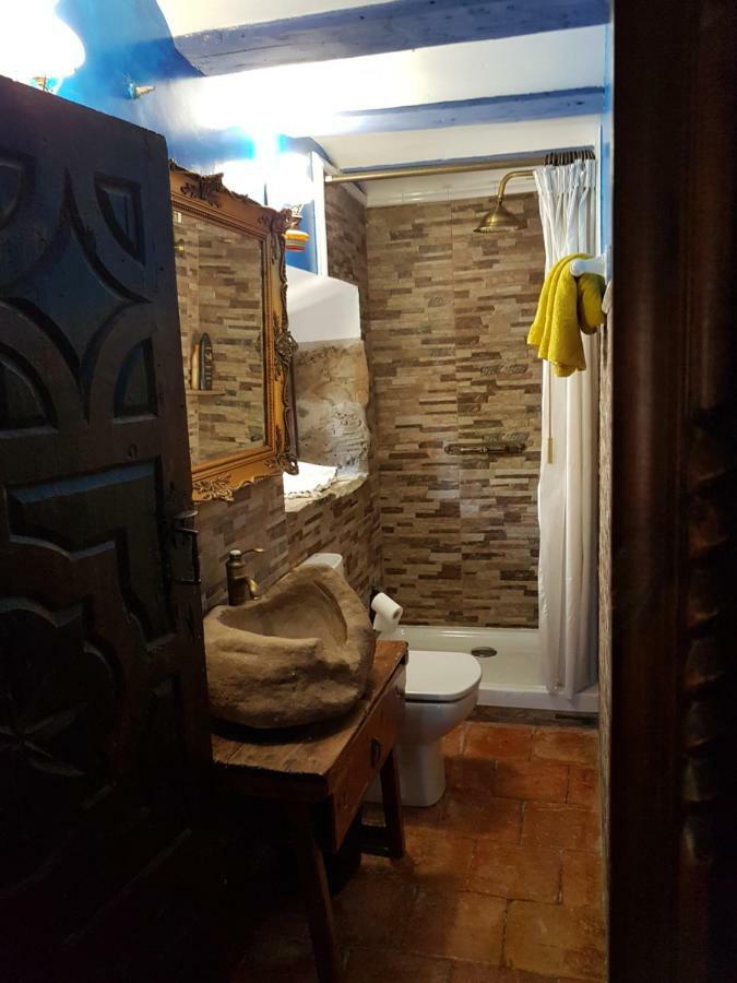Casa-Abadia De Banaguas Apartment Luaran gambar